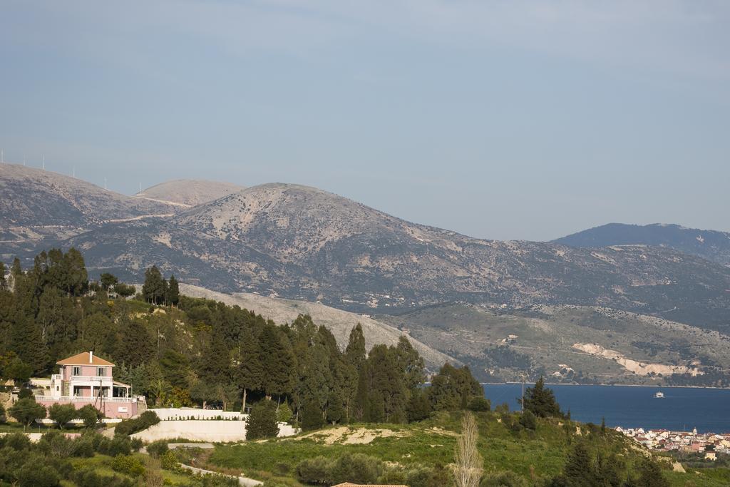 Villa Athinais Lixouri Exterior foto