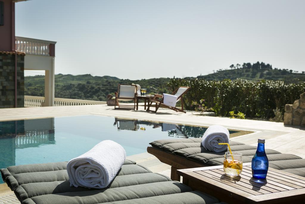 Villa Athinais Lixouri Exterior foto